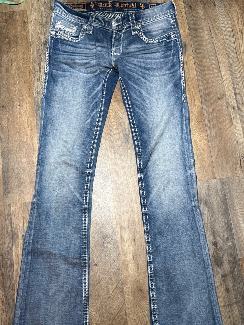 ROCK REVIVAL Monica Slim Bootcut Jeans •27• Y2K Fleur De Lis Flap Pocket⁠ Bling
